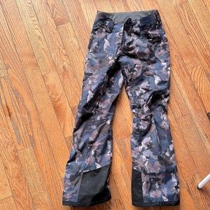 Womens Patagonia snow pants xs